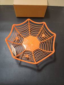 lot 70408 image: Halloween Spider Web Bowl Assorted Colors Lot of 8 - Retail $10