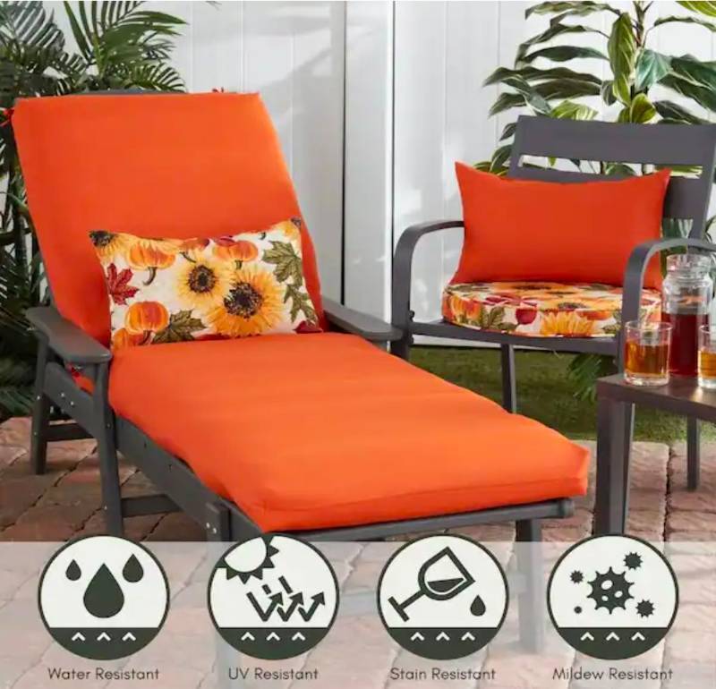 lot 20509 image: 1 Fall Harvest Round Seat Cushion with Sunflowers - Retail $25