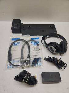 lot 39 image: Lenovo ThinkPad Docking Station with Headphones and Cables