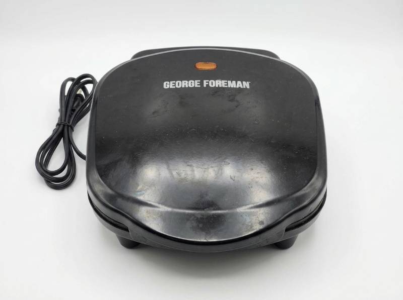 lot 64028 image: George Foreman IndoorOutdoor Electric Grill