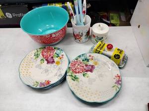 lot 8227 image: Pioneer Woman Floral Stoneware Dish Set w Bowl, Butter Dish, Utensils, etc
