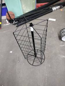 lot 6035 image: Black Metal Wire Rotating Triangular Display Rack Floor Stand