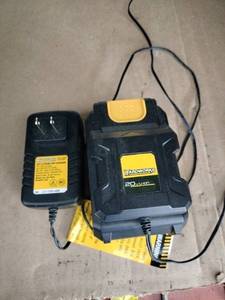 lot 6046 image: Yardworks 20V Lithium-Ion 4.0Ah Battery w Charger 267-3205