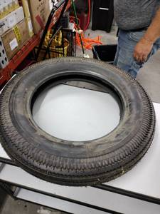 lot 6060 image: Shinko 5.00-16 MC 72H Reinforced Motorcycle Tire
