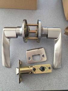 lot 305 image: Door Lever Handle Set with Latch  - Retail $0