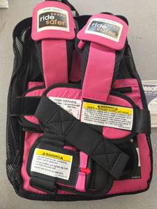 lot 308 image: ridesafer Travel Vest Gen 5 - Retail $0