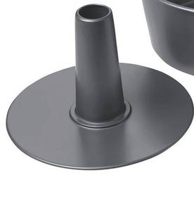 lot 431 image: Chicago Metallic Angel Food Cake Pan 1 Piece Removable Center - Retail $15