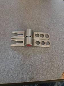 lot 434 image: Jizlan 2 Pcs Silver Golf Ball Fork Pivot Divot Repair Tool for Cameron Divot Tools for Scotty Golf Divot Tools - Retail $8