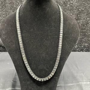 lot 32 image: New Necklace 30 Inch Length Baguette and Round Stone Links