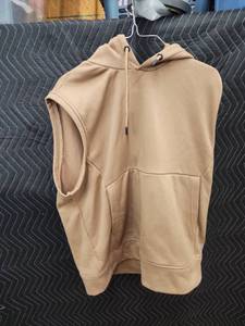 lot 2126 image: ProPlayer Sleeveless Hooded Sweatshirt Tan Size XL 100% Polyester