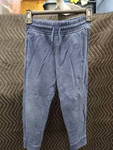 lot 2137 image: Wonder Nation Kids Navy Blue Jogger Sweatpants Size M (8)