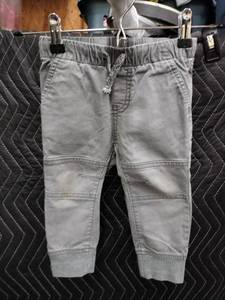 lot 2142 image: Cat & Jack Toddler Jogger Pants Gray Size 18M