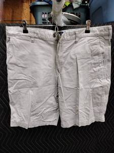 lot 2149 image: George Mens Flat Front Chino Shorts Size 38 Light Gray