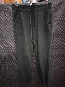 lot 2179 image: Athletic Works Black Drawstring Pants Size SCH (4-6)