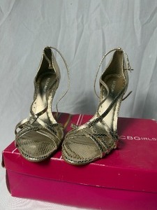 lot 36709 image: BCBG-SEPHIR y-gold met baby snake high heel size 9.5