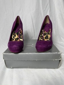 lot 36726 image: Jessica Simpson-DEBBIE very berry kis suede high heel size 9.5