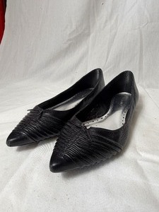 lot 36759 image: BCBGIRLS blk casual flat size 9.5