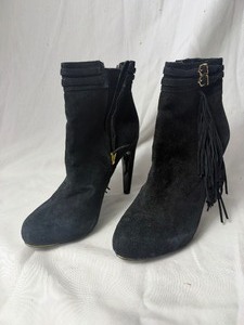 lot 36769 image: SAM EDELMAN blk suede ankle high heel boot with fringe around ankle with buckle size 9.5