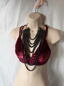 lot 36807 image: gently used betsey johnson blk bead neckless