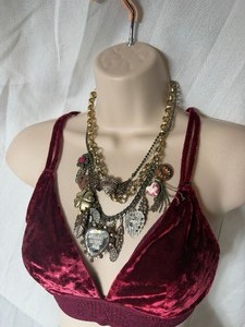 lot 36813 image: gently used betsey johnson gold multi charm neckless