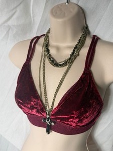 lot 36819 image: gently used womans vintage cross multi charm gold neckless