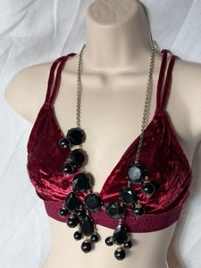 lot 36824 image: J. Crew Black Cusion Cut Stone Bauble Necklace.