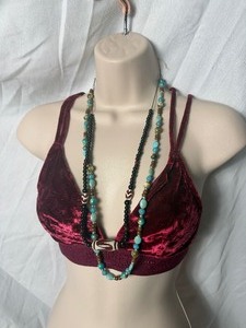 lot 36841 image: Lot of 2 Colorful Beaded Neckalces.