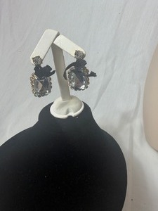 lot 36866 image: Glass Square Gold Earrings