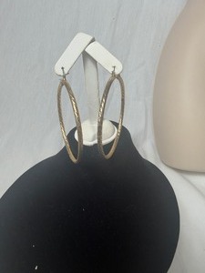 lot 36868 image: Big Hoop Golden Earrings