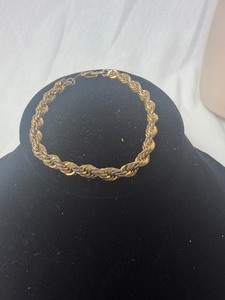 lot 36893 image: 14k GS Gold Bracelet