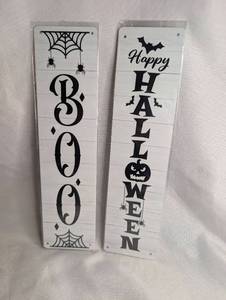 lot 1600 image: Happy Halloween and BOO Vertical Mini Wall Sign Set of 2