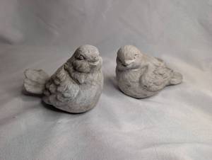 lot 1817 image: Cement Bird Figurines Set of 2