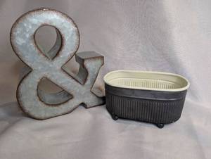 lot 1823 image: Ampersand Decor Sign and Oval Ribbed Planter 2 Piece Lot