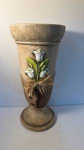 lot 49 image: eangee Home Design Pedestal Planter with Calla Lily Accents DJC-K-427-S