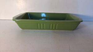 lot 66 image: Stoneware Baking Dish 11.75 x 7.5 in Rectangular