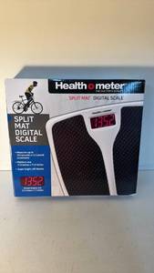 lot 70 image: Health o meter Split Mat Digital Scale 350 lb Capacity