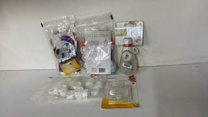 lot 132 image: Squooshi 4.5 oz Reusable Food Pouch Lot SKU 10805 with Infantino and Medela