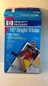 lot 170 image: HP Bright White Inkjet Paper 11x17 200 Sheets C1857A