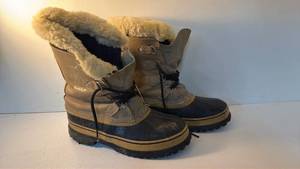 lot 231 image: Sorel Caribou Winter Boots