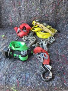 lot 9 image: Lot of Misc Towing Chain (about 24 inches) and Tie Down Straps