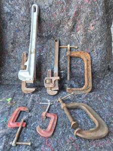 lot 11 image: Lot of 5 Pipe Wrenches Adjustable Including Aluminum and Cast Iron