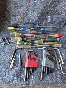 lot 23 image: Hand Tools Lot Screwdrivers Hex Key Sets Pittsburgh Short
