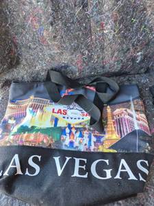 lot 63 image: Las Vegas Nevada Tote Bag Welcome Sign Casino Print - Like New