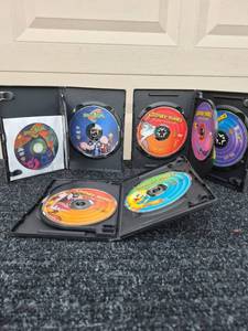 lot 119 image: Warner Bros. Looney Tunes Golden Collection Vol 2 DVD Set 4 Discs