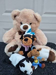 lot 164 image: Dan Dee Plush Toy Lot Teddy Bear and Assorted Stuffed Dogs