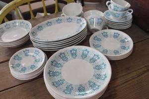 lot 5537 image: Vtg. Syralite Dish Set