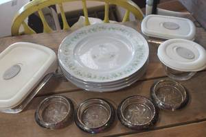 lot 5558 image: Pyrex Food Storage Containers and More