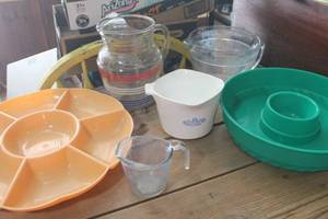 lot 5571 image: Vintage Glass Pitcher, Corning Ware and More