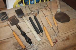 lot 5592 image: BBQ Utensils