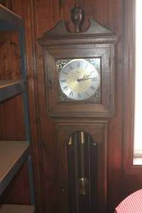 lot 5602 image: Vintage Urgos Grandfather Clock Beautiful